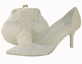 Menbur Ivory Satin Heeled Shoes with Rose & Feather