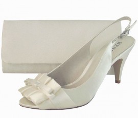 Menbur Ivory Satin Peep Toe Ladies Shoe