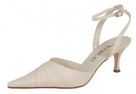 Menbur Ivory Satin Ladies Shoes with Diamante