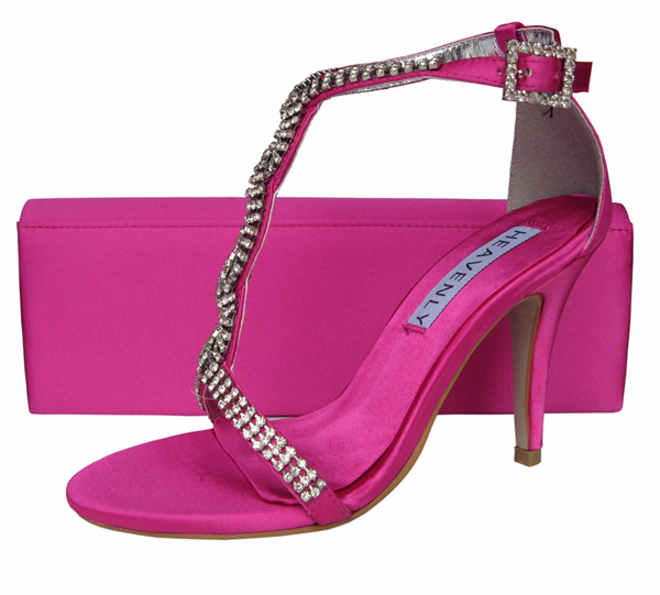 fuschia pink bag and shoes