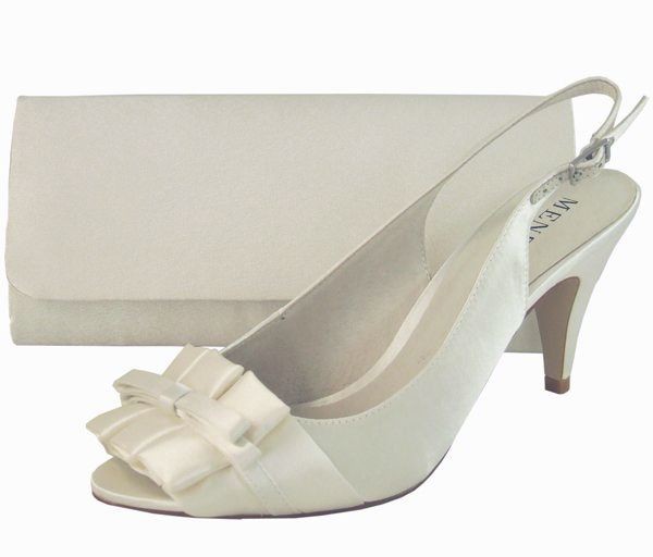 Elegant Ivory Peep Toe Wedding Shoes by Menbur